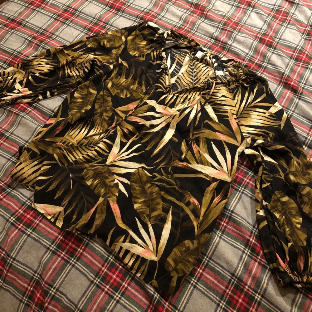 Printed clinch sleeve top